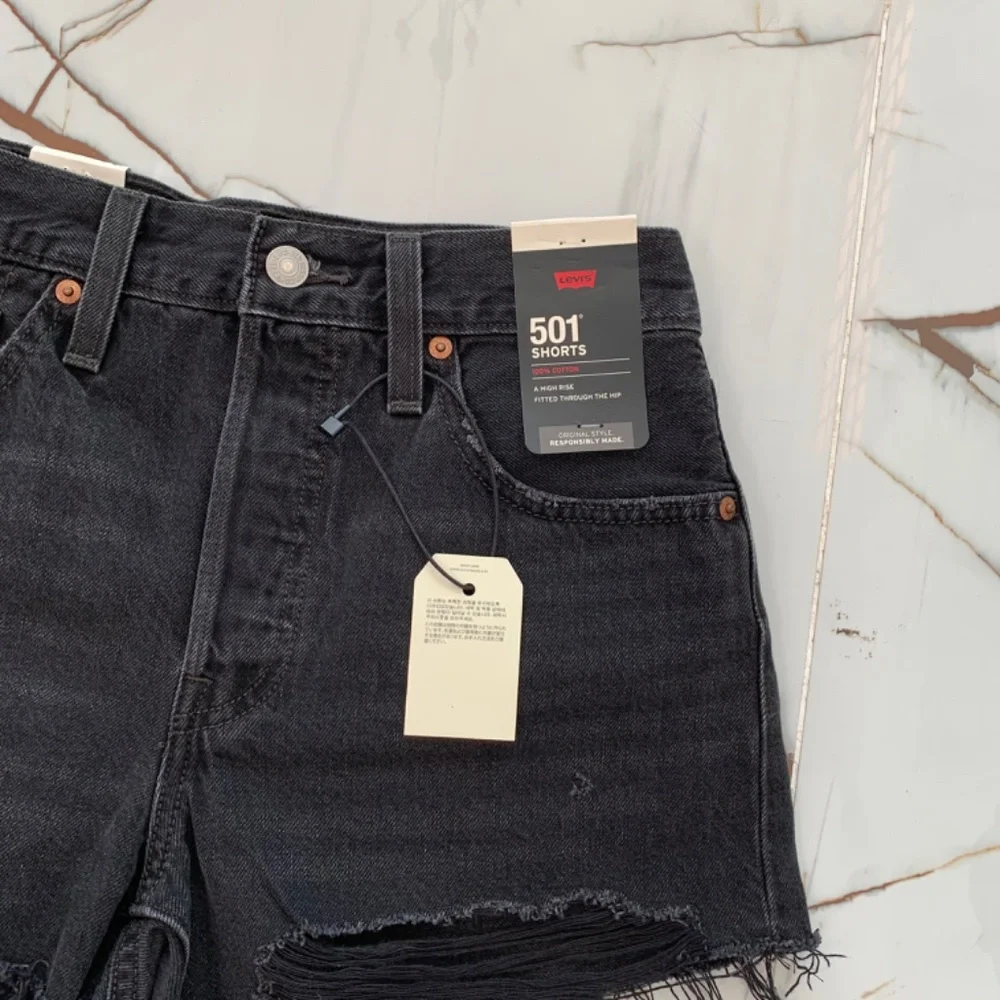 Levi's 501 Shorts Jeans Women's 26 High Rise Black Casual Pants Denim Ripped NEW - Picture 3 of 11